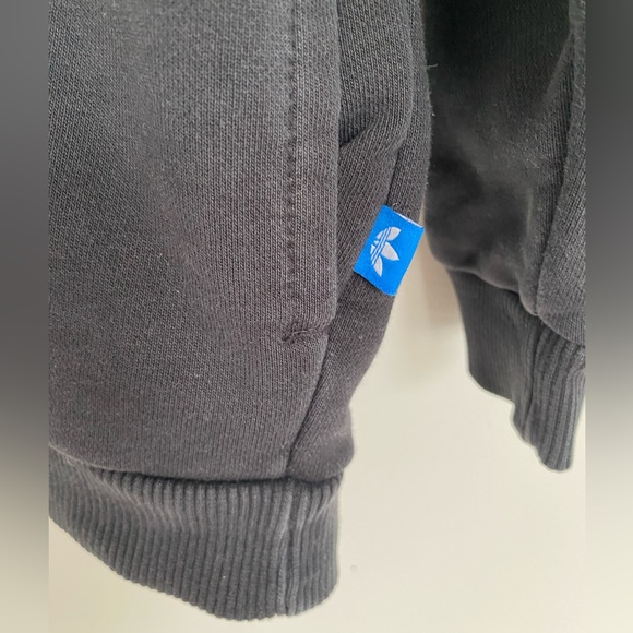 Adidas Trefoil Crew Neck Sweatshirt Large Black White Pockets Sporty Streetwear - Picture 3 of 12